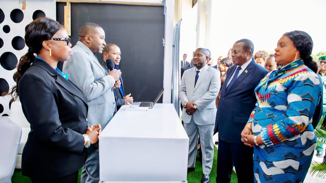 MAKAMU WA RAIS AIELEKEZA NHIF KUWAFIKIA WANANCHI VIJIJINI