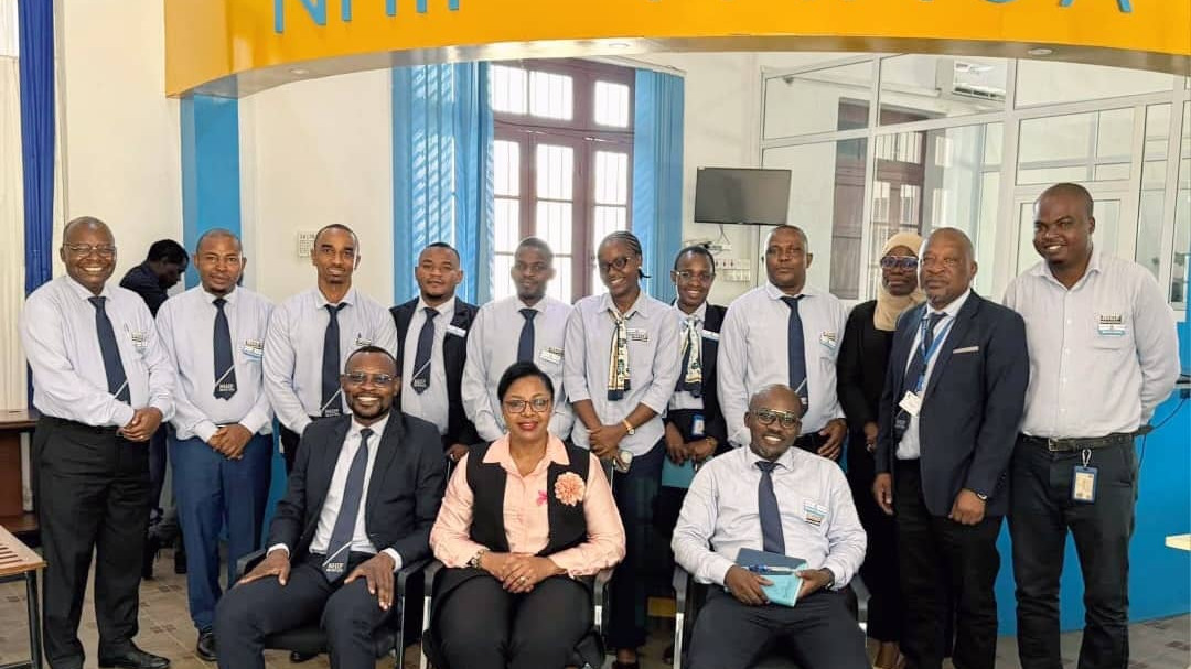 MKURUGENZI MKUU ATEMBELEA OFISI YA NHIF MKOA WA TANGA